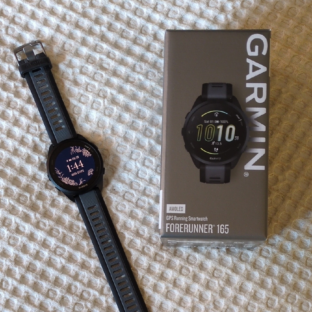 Garmin Forerunner 165 Smartwatch